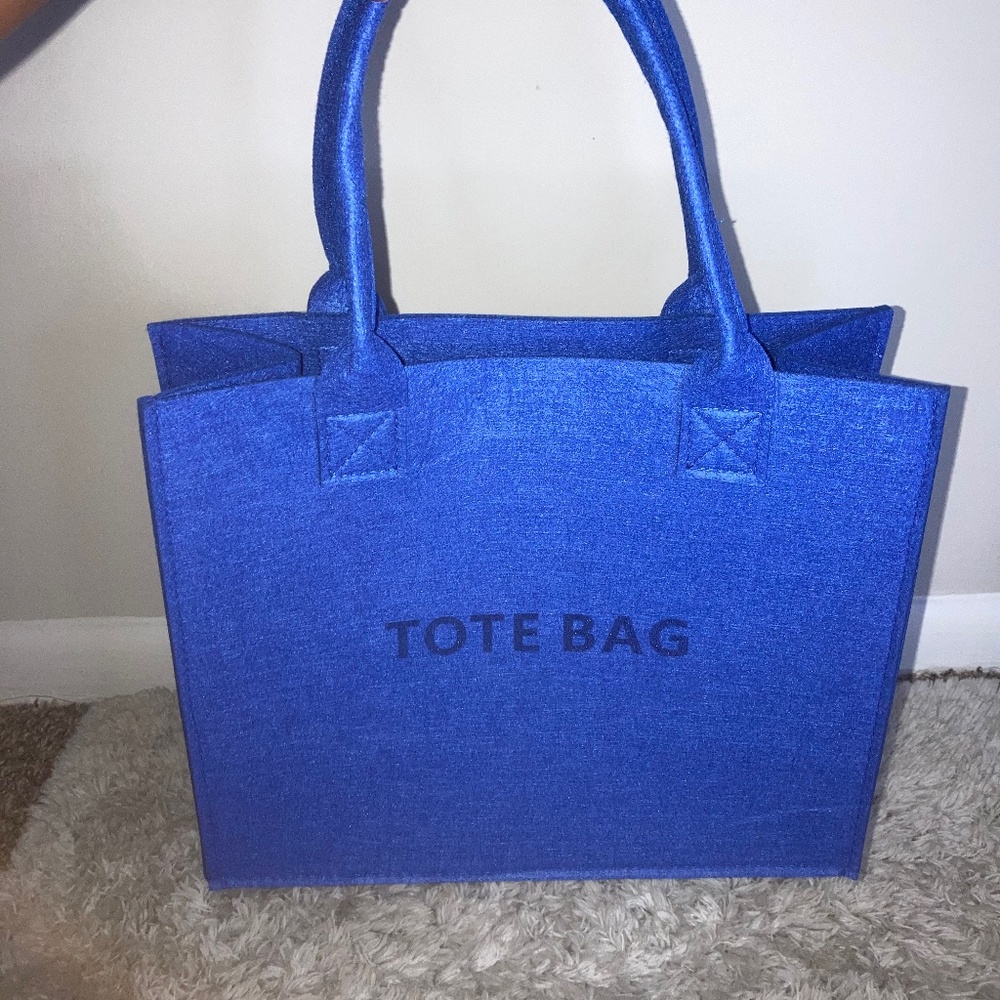 Purse tote great quality  spacious